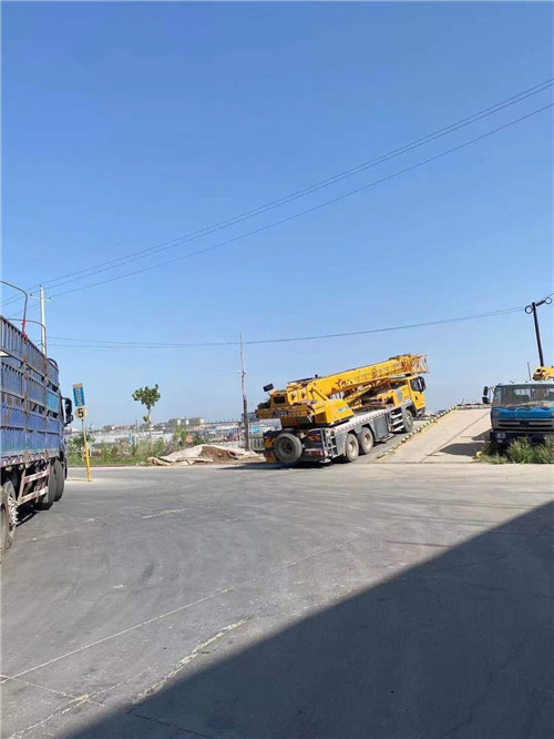 武宁县25吨吊车的租赁价格大概是多少？